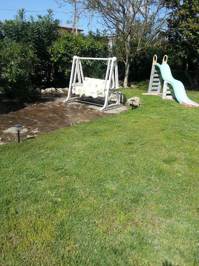 Garden Basement - Seminterrato Max 4 Ospiti - Fiumicino Vicino Aeroporto E Fiera Apartment Екстериор снимка