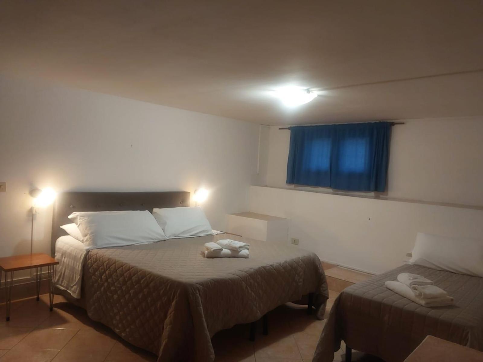 Garden Basement - Seminterrato Max 4 Ospiti - Fiumicino Vicino Aeroporto E Fiera Apartment Екстериор снимка